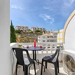 Апартаменты Azula - Bright And Airy 2 Bedroom With P Карвоейру