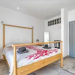 Apartman Azula - Bright And Airy 2 Bedroom With P *