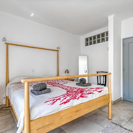 Apartment Azula - Bright And Airy 2 Bedroom With P *
